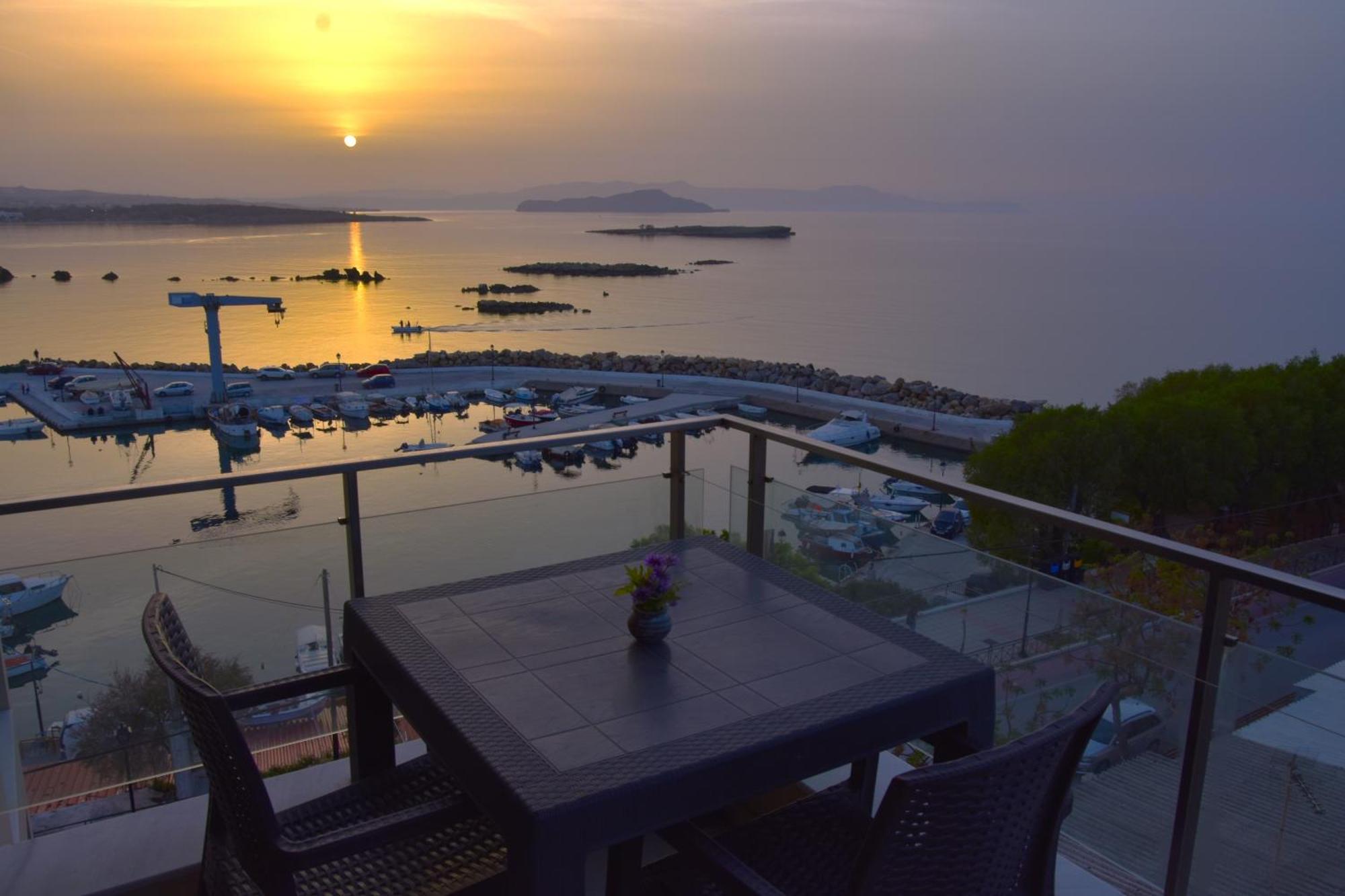 Panoramic Sea View Apartment Ханя Екстериор снимка