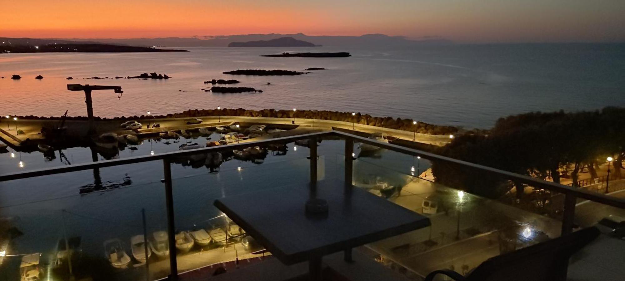 Panoramic Sea View Apartment Ханя Екстериор снимка